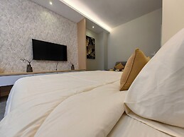 Attic Home Melaka Imperio Residence