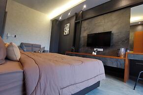 Attic Home Melaka Imperio Residence