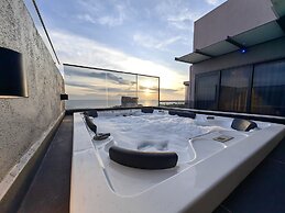 Attic Home Melaka Imperio Residence