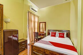 OYO 91036 Hotel Simpang Lima Gkpri