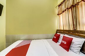 OYO 91036 Hotel Simpang Lima Gkpri