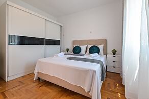 Apartments Ena