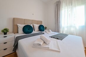 Apartments Ena