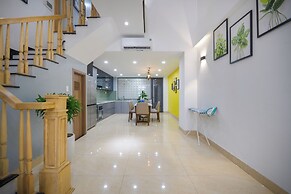 N to M House
