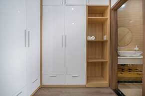 N to M House