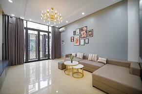 N to M House