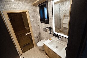 Tenir Eco Hotel