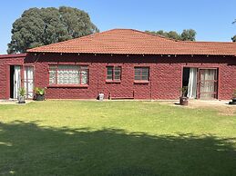 Captivating 1-bed Studio in Springs