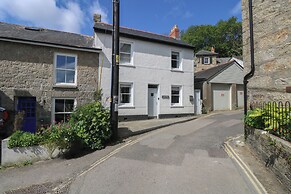 2 Chapel Place