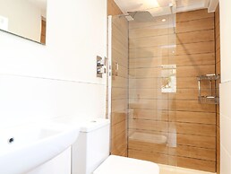 2 Chapel Place