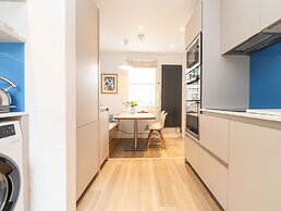 2 Chapel Place