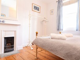 2 Chapel Place