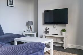 Apartment - Sleeps 3 - Pet Friendly - Parking