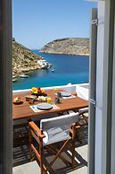 Droufakos home - Lux seafront apt