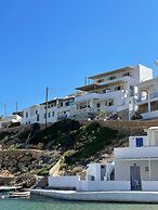 Droufakos home - Lux seafront apt