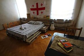 Dingo Backpackers Hostel