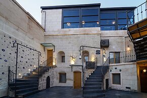 The Niche Cave Hotel