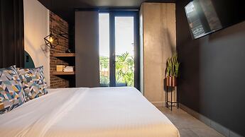 Los Patios Cool Living