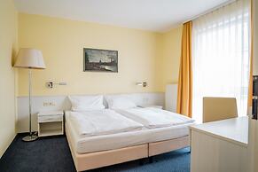 Point Hotel Apartments & Rooms