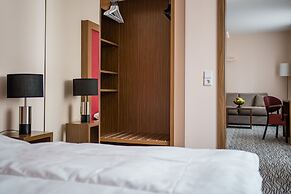 Point Hotel Apartments & Rooms