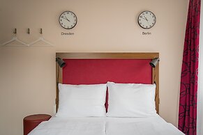 Point Hotel Apartments & Rooms