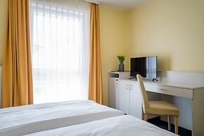 Point Hotel Apartments & Rooms