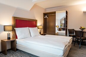 Point Hotel Apartments & Rooms