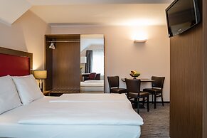 Point Hotel Apartments & Rooms