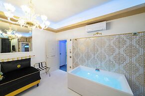 Leucosya Luxury Rooms