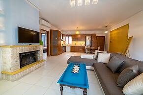 Heronissos Apartment