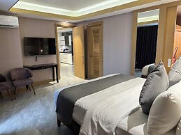One Euphoria Luxe Hotel