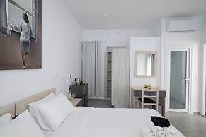 Eleanna's Mykonos