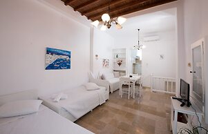 Eleanna's Mykonos