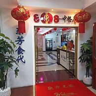 Three 888 Hotel