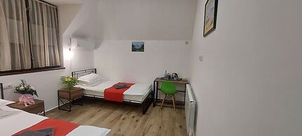 Blur Inn Gallery Hotel