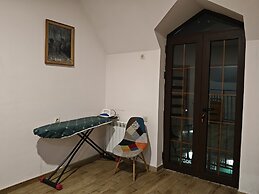 Blur Inn Gallery Hotel