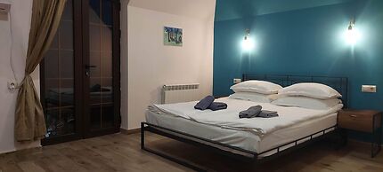Blur Inn Gallery Hotel