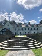 Croydon Hall