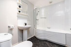 Stunning 3BD Home Hillsborough Sheffield