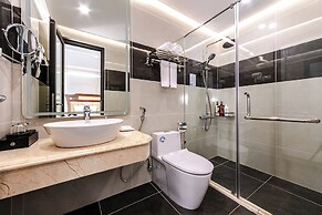 A25 Premium Hotel - 16 Mieu Dam