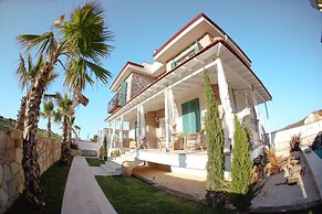 Cunda Panjur Villa
