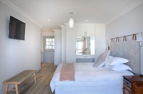 Serenity Ocean Lodge