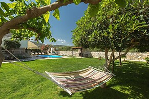Villa Archontissa