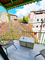 Croparadise Hostel