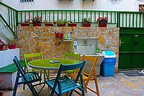 Croparadise Hostel