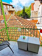 Croparadise Hostel