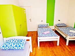 Croparadise Hostel