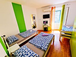 Croparadise Hostel
