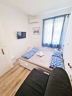 Croparadise Hostel