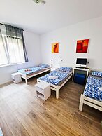 Croparadise Hostel
